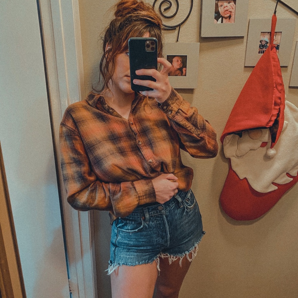 Levi’s 501 cutoff shorts